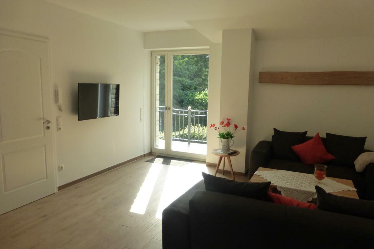 Ferienwohnung Am Eifelsteig 罗埃特根 外观 照片