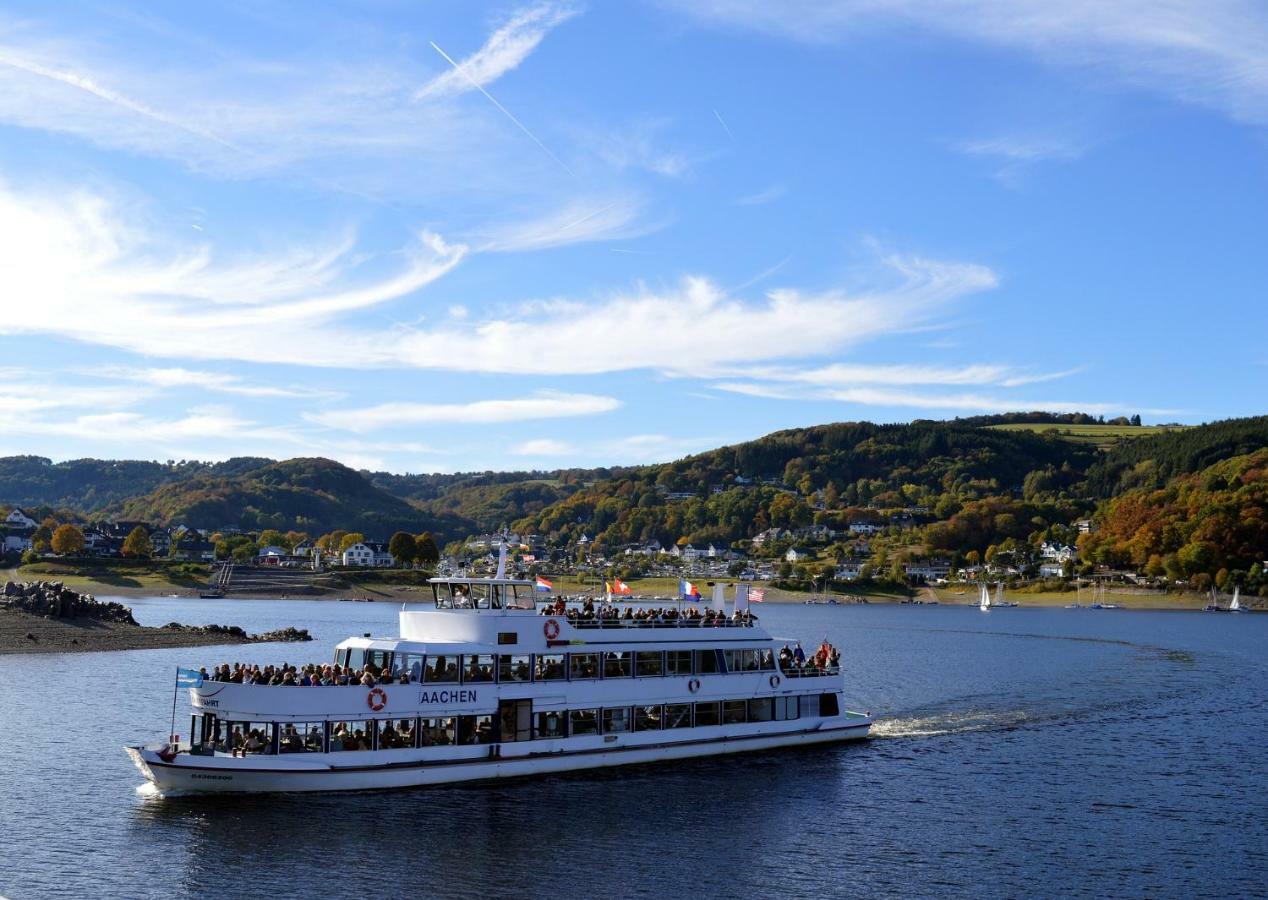 Ferienwohnung Am Eifelsteig 罗埃特根 外观 照片