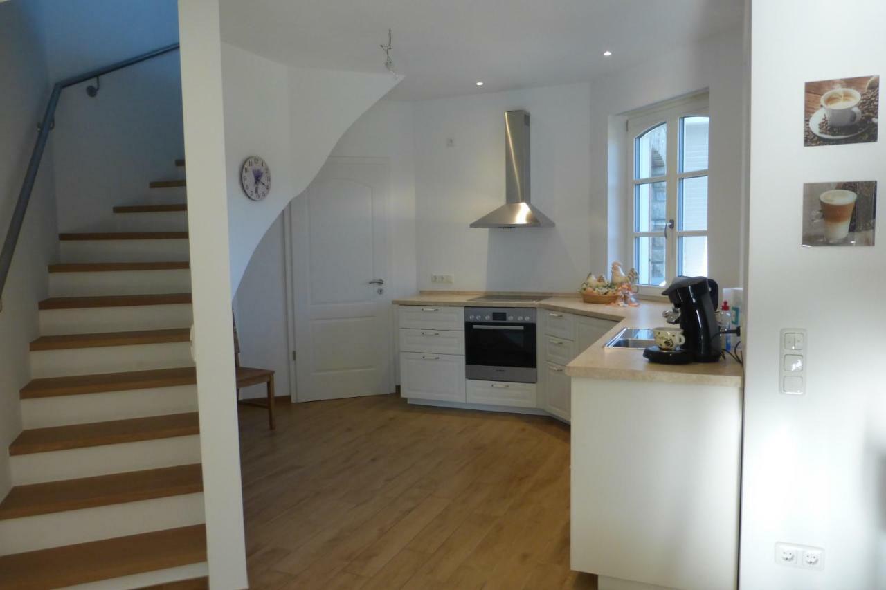 Ferienwohnung Am Eifelsteig 罗埃特根 外观 照片